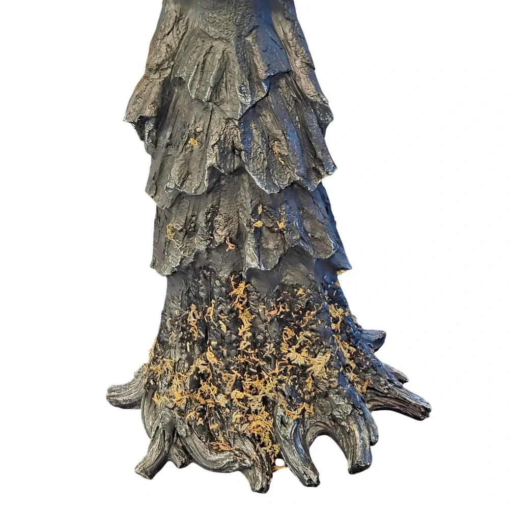 Halloween Tree Witch Figurine 18